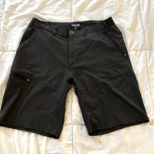 Patagonia shorts men’s size 34